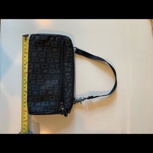 Baggallini Wristlet Wallet in Gray Pattern